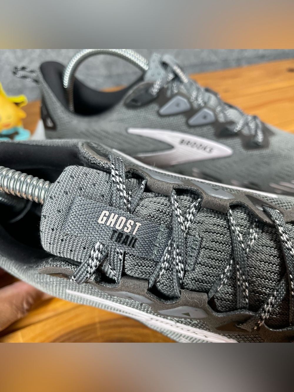 Brooks Ghost Trail Womens Size 9.5 B Gray Black Trail Running Shoes 1204641B037 - Picture 6 of 16